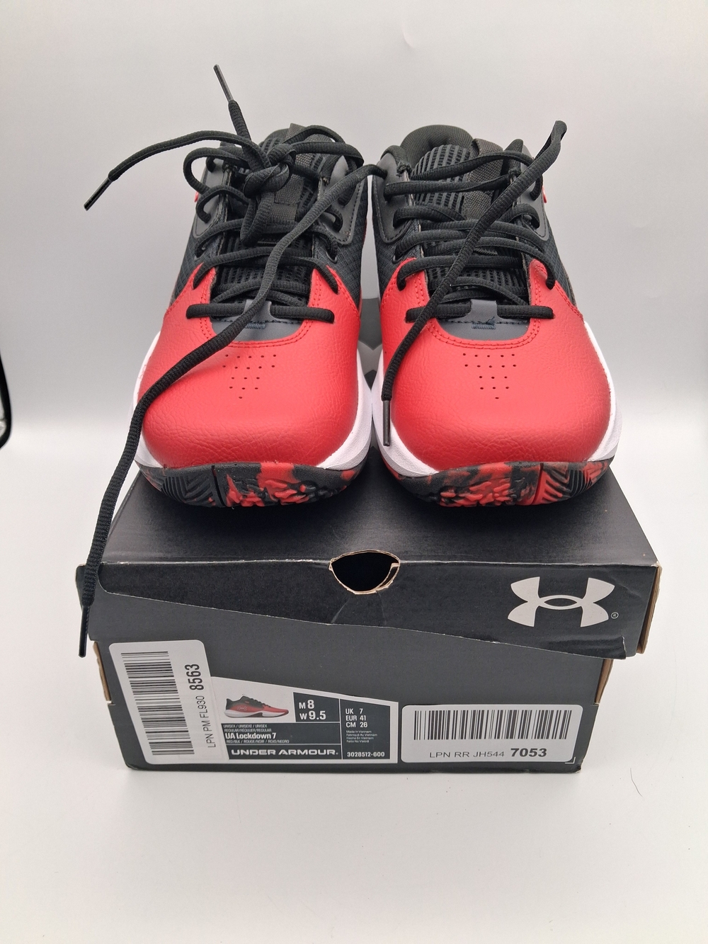 Under Armour Mens Red and Black Basketball Sneakers Size 8